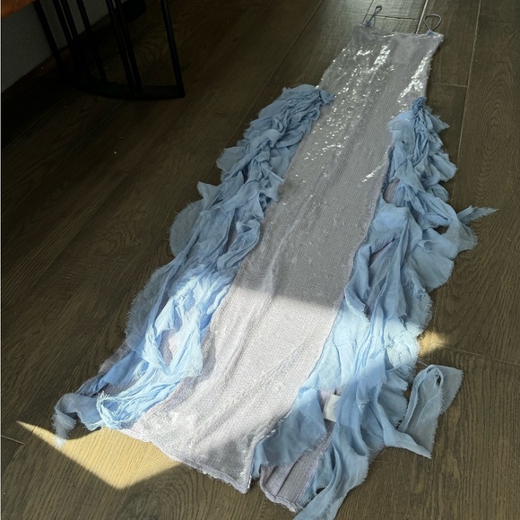 Helsa Nova Gown - Picture 14 of 15